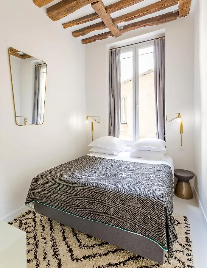 Habitat Parisien - 2br-2ba - Marais - De * פריז